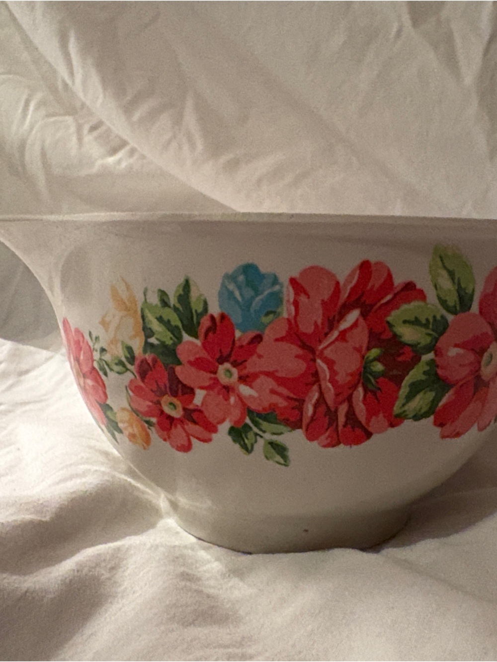 The Pioneer Woman White Floral measuring Cup with Red and Green Accents